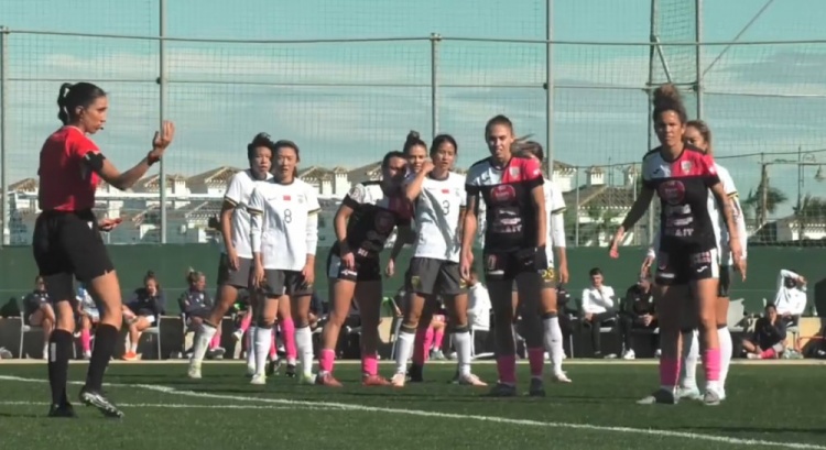  唐佳麗梅開二度、邵子欽破門，中國(guó)女足3-2擊敗Alhama俱樂(lè)部女足