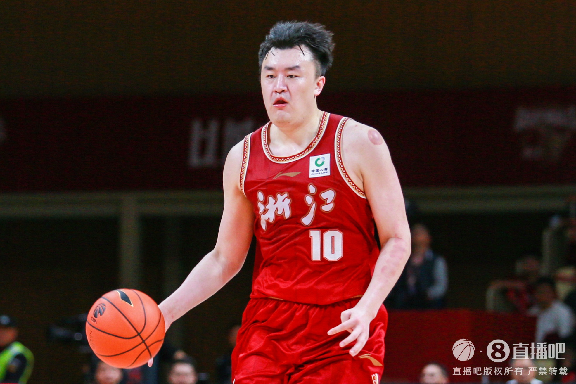  狀態(tài)火熱！劉澤一半場(chǎng)7投5中貢獻(xiàn)11分9板0失誤 正負(fù)值+15