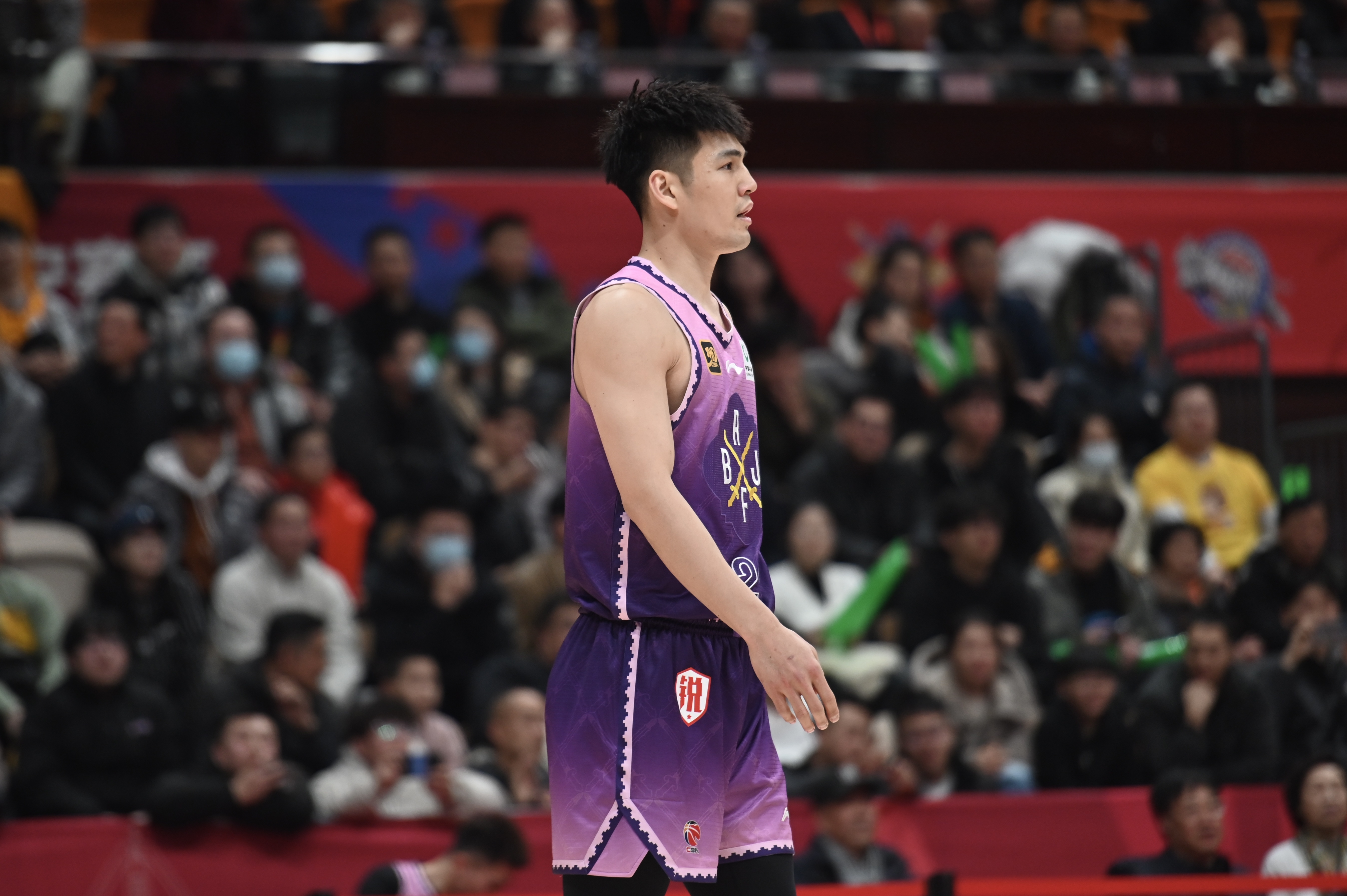  表現(xiàn)可以！陳國(guó)豪8中5拿到13分3板1斷