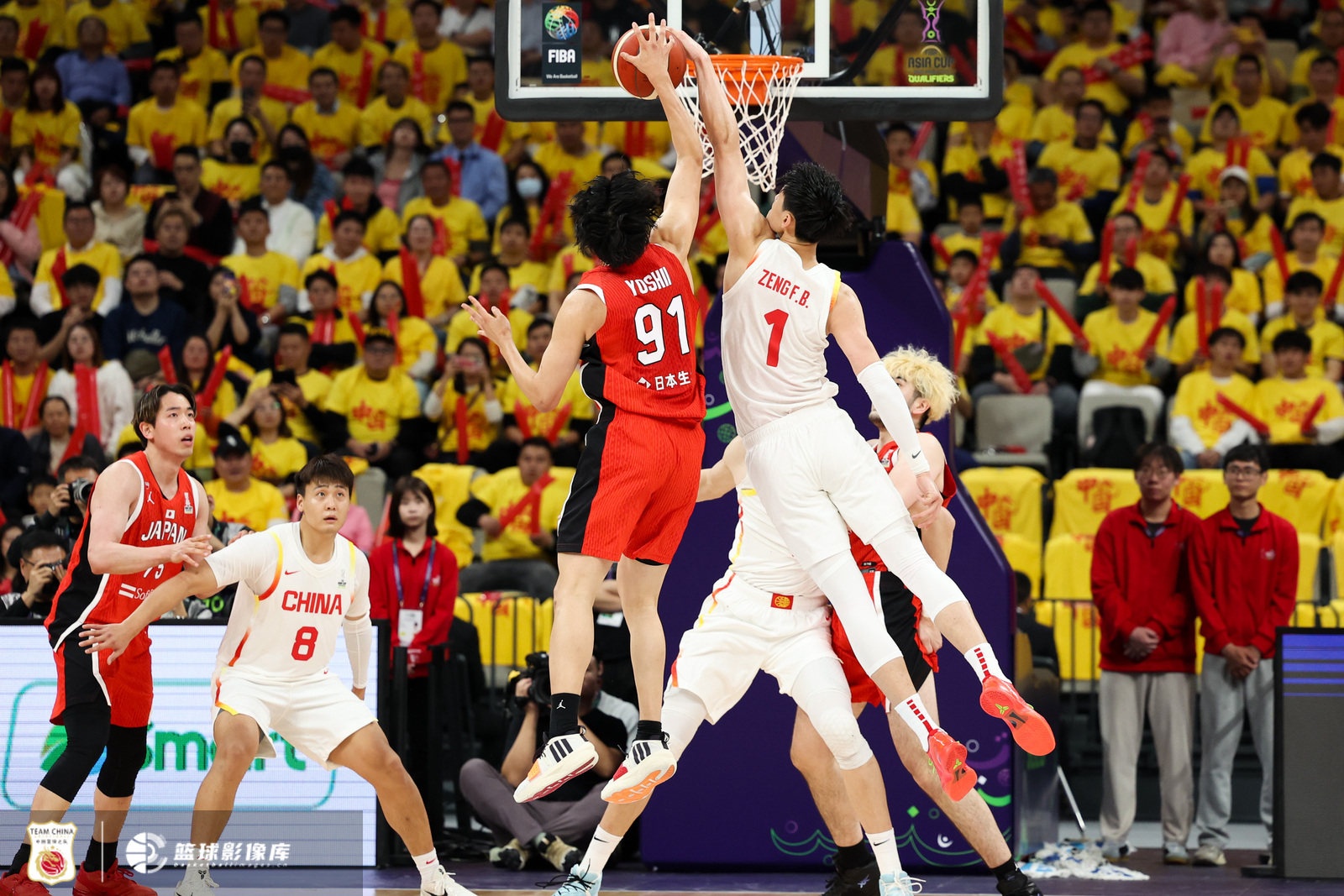  中國男籃內(nèi)外開花 曾凡博攻防一體在線 中國大勝日本42分！