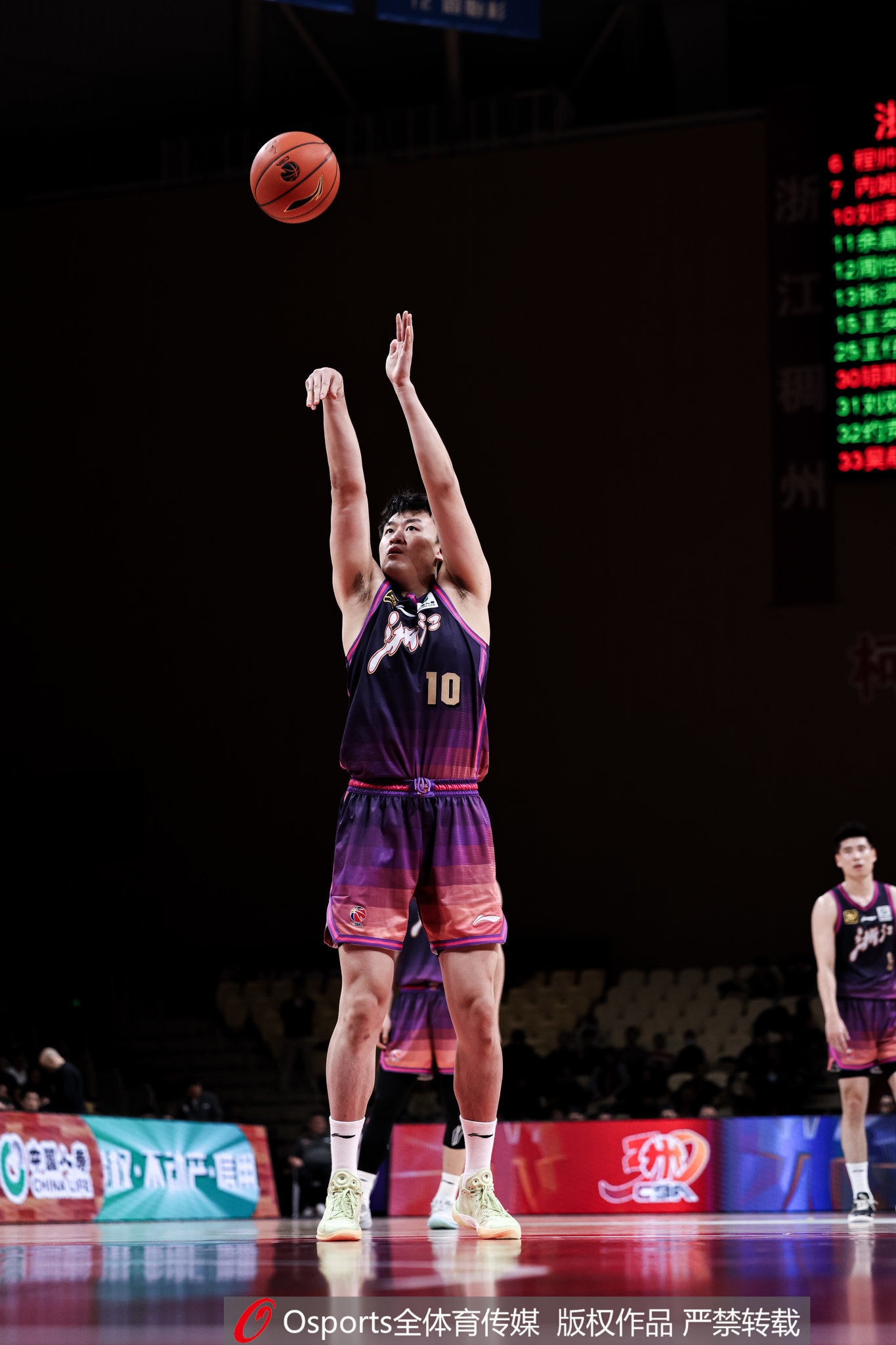  高效替補！劉澤一13投7中&罰球4中3得18分7板 得分并列全隊最高